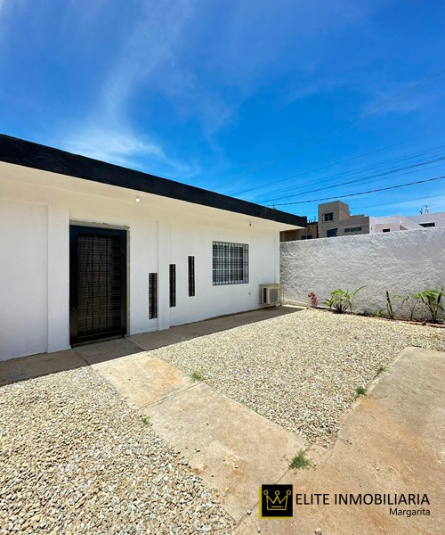 Maison à vendre sur la plage de Guacuco île Margarita